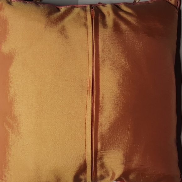 Embroidered Foral Pillow - Picture 4 of 6